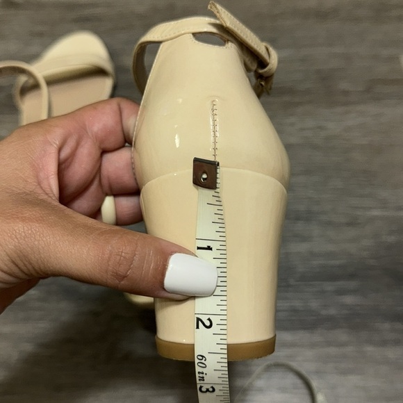 Stuart Weitzman Nude Block Heels - Size 7.5 - Picture 6 of 8